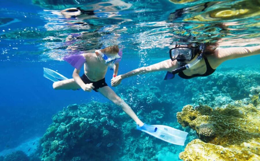 family-snorkeling