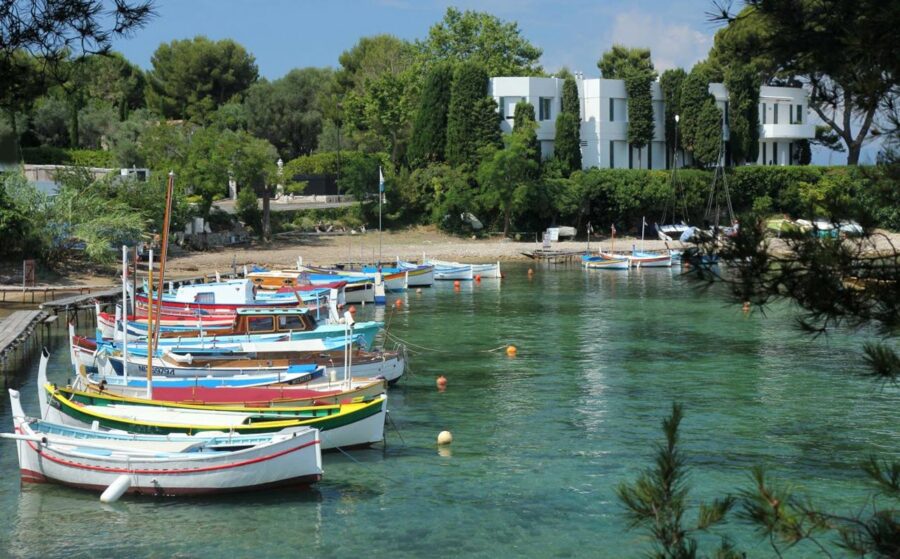 port-of-antibes-900x559